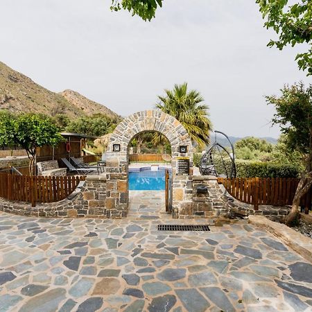 Dafni Villa A Place To Visit Orne Экстерьер фото